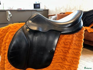 Sadlar hästutrustning till salu: Prestige i Hova - Annons 7