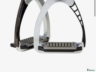 Stigbyglar hästutrustning till salu: Acavallo stigbyglar i Trelleborg - Annons 11