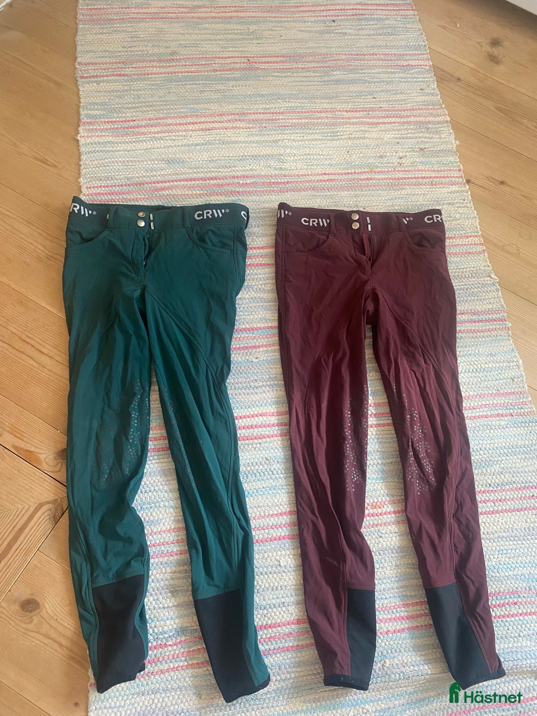 Ridbyxor ryttarutrustning till salu: Två par ridbyxor i fina färger 😍 - Annons 1