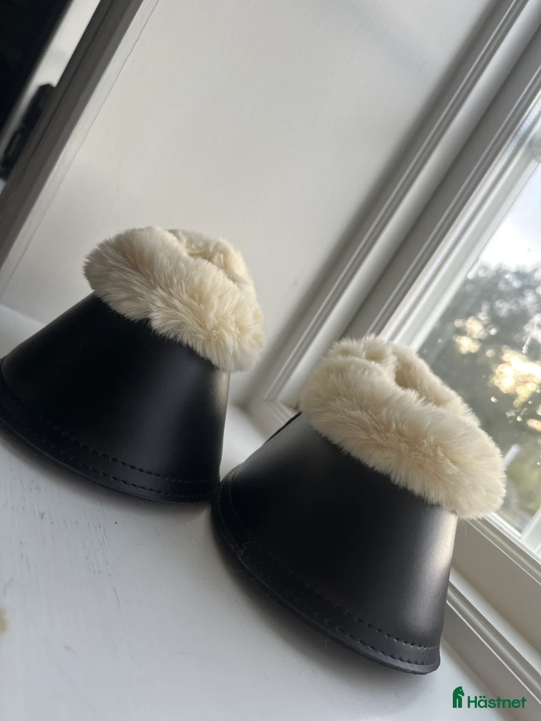 Benskydd hästutrustning till salu: Helt sprillans nya boots! i Söderhamn - Annons 1