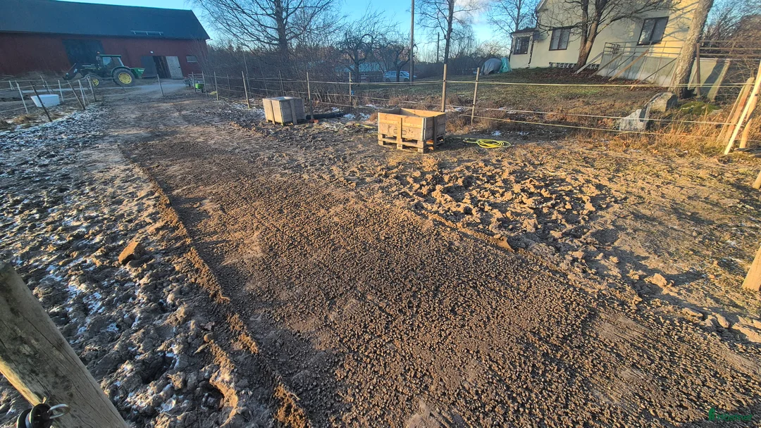  stallplats finnes: Boxplats i litet mysigt stall i Vårsta  - Annons 17