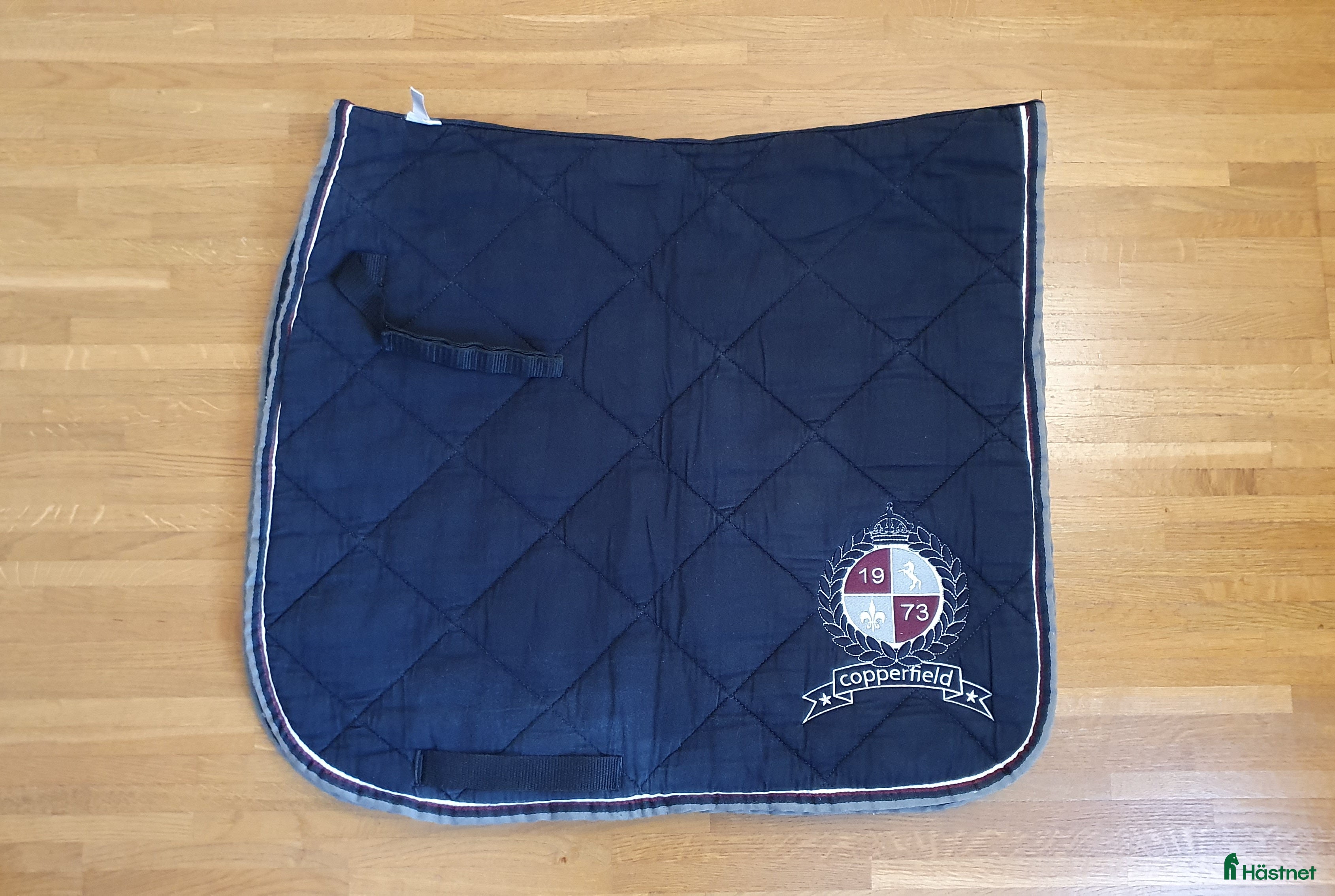 Schabrak & Vojlockar hästutrustning till salu: Dressyrschabrak i Haninge - Annons 21