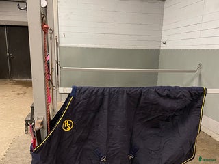 Täcken hästutrustning till salu: Säljer detta Stalltäcke - Annons 4