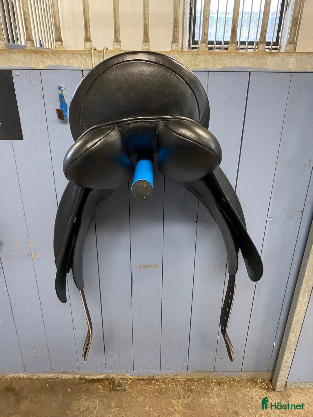 Sadlar hästutrustning till salu: Claridge House dressyrsadel i Örebro - Annons 3