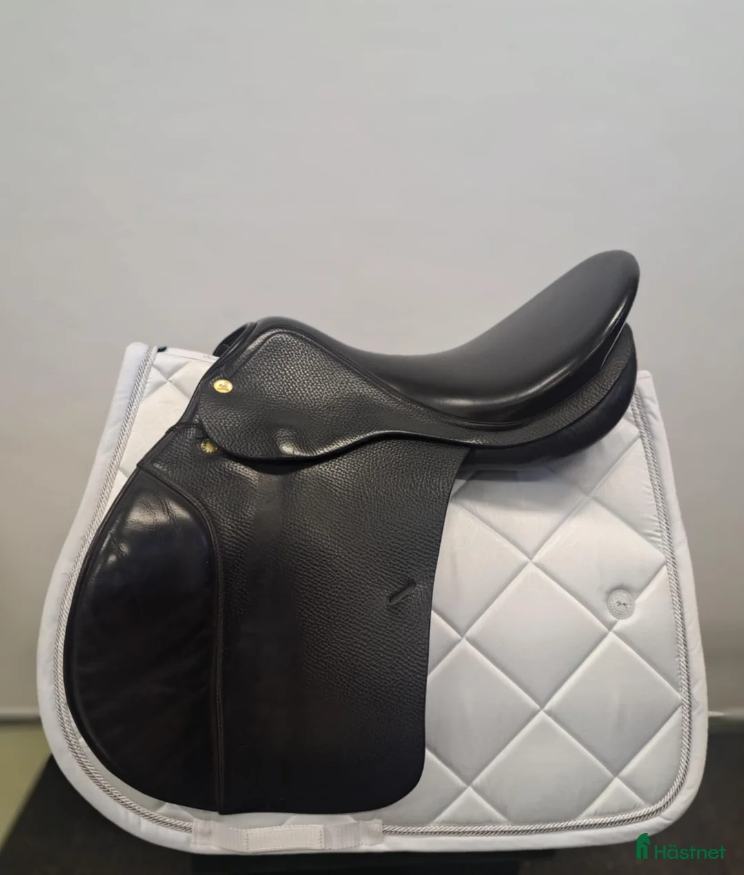 Sadlar hästutrustning till salu: Hippos Green Star - Annons 1