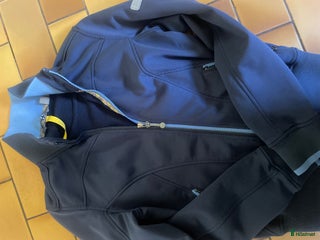 Jackor & Kavajer ryttarutrustning till salu: Ridtröja i Höör - Annons 4