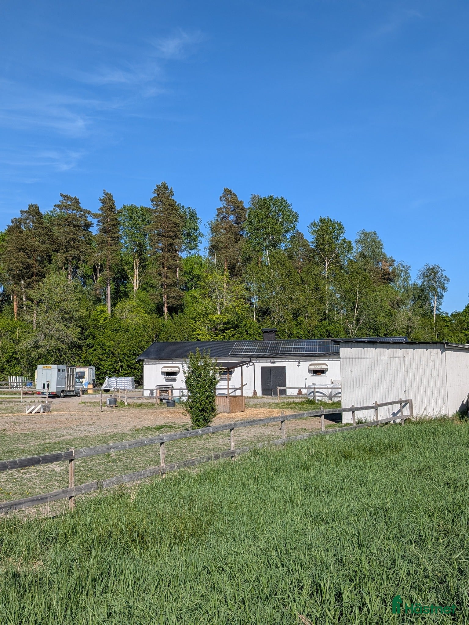  stallplats finnes: 2 lediga boxplatser i lugnt stall med ridbana i Rimbo - Annons 3