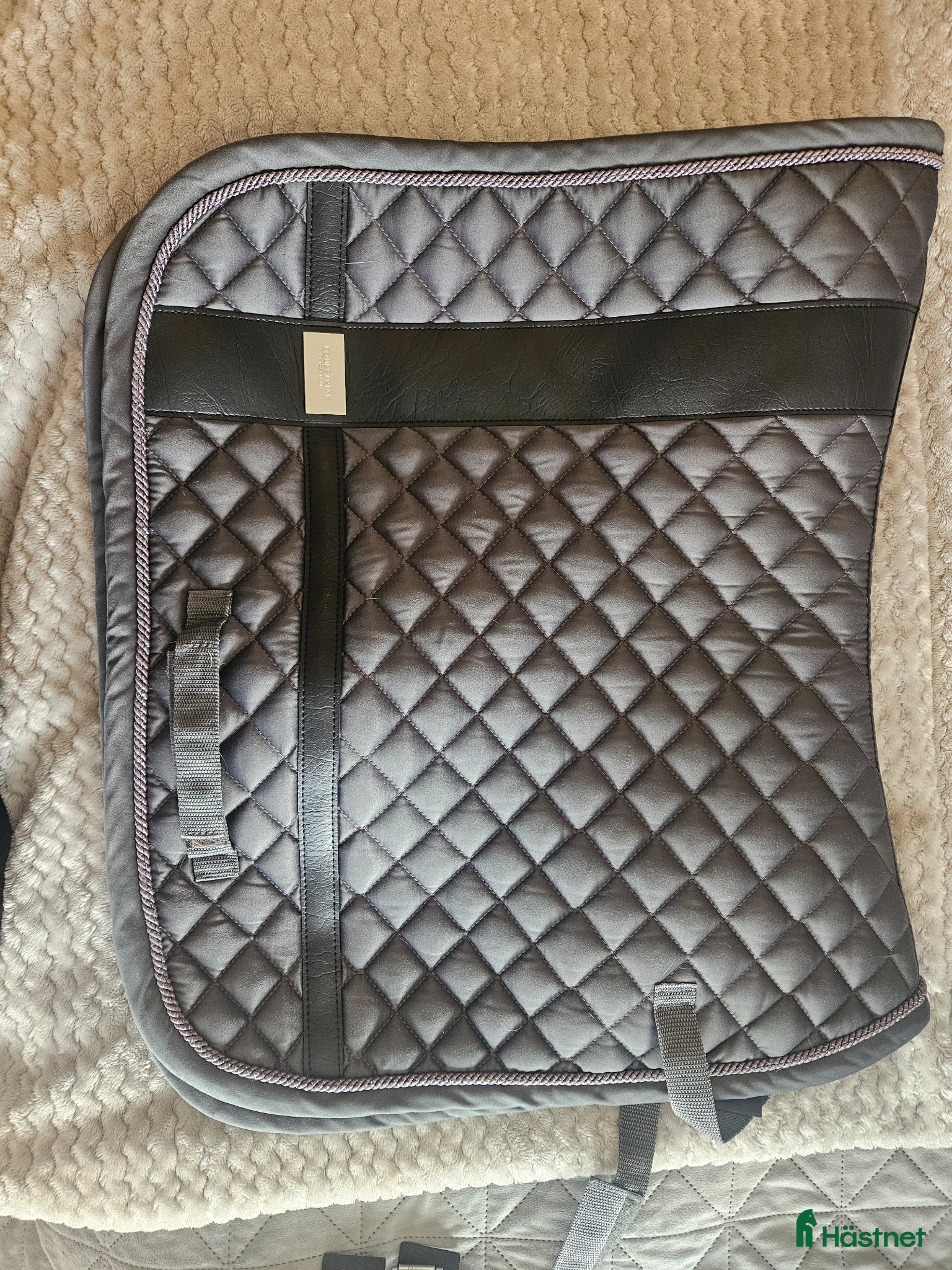 Schabrak & Vojlockar hästutrustning Equestrian  - Annons 1