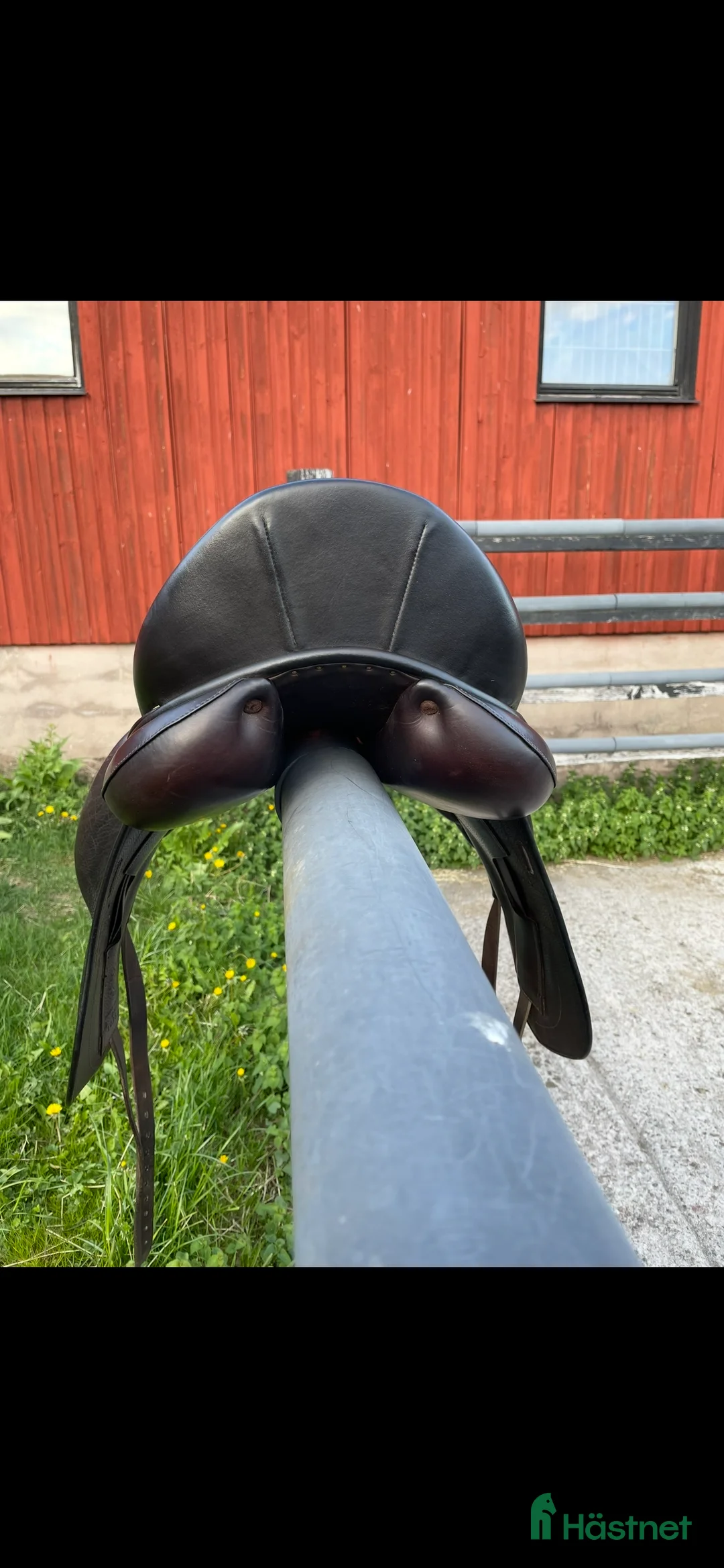 Sadlar hästutrustning till salu: Childeric DHE 17’ i Vallentuna - Annons 3