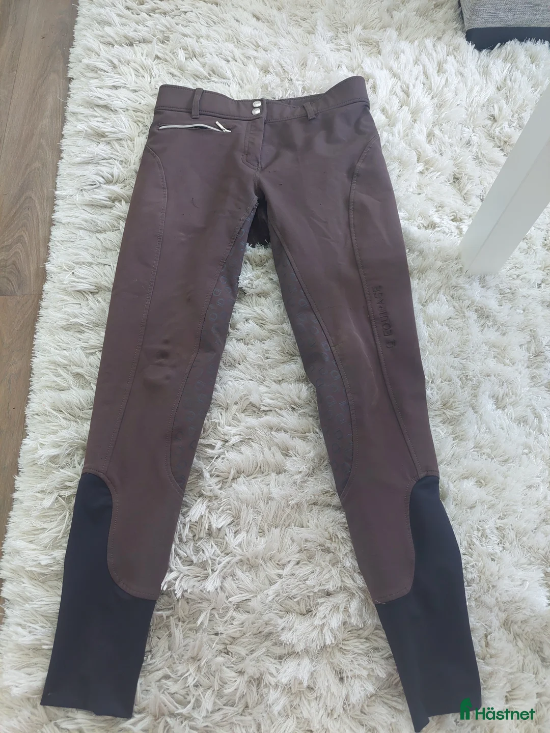Ridbyxor ryttarutrustning till salu: Väldigt fina ridbyxor i Vedum - Annons 1