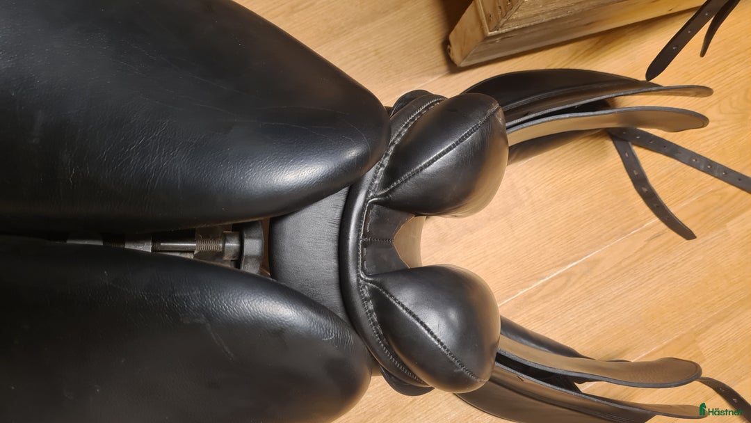 Sadlar hästutrustning till salu: Karl Niedersuss Largo i Hamneda - Annons 6