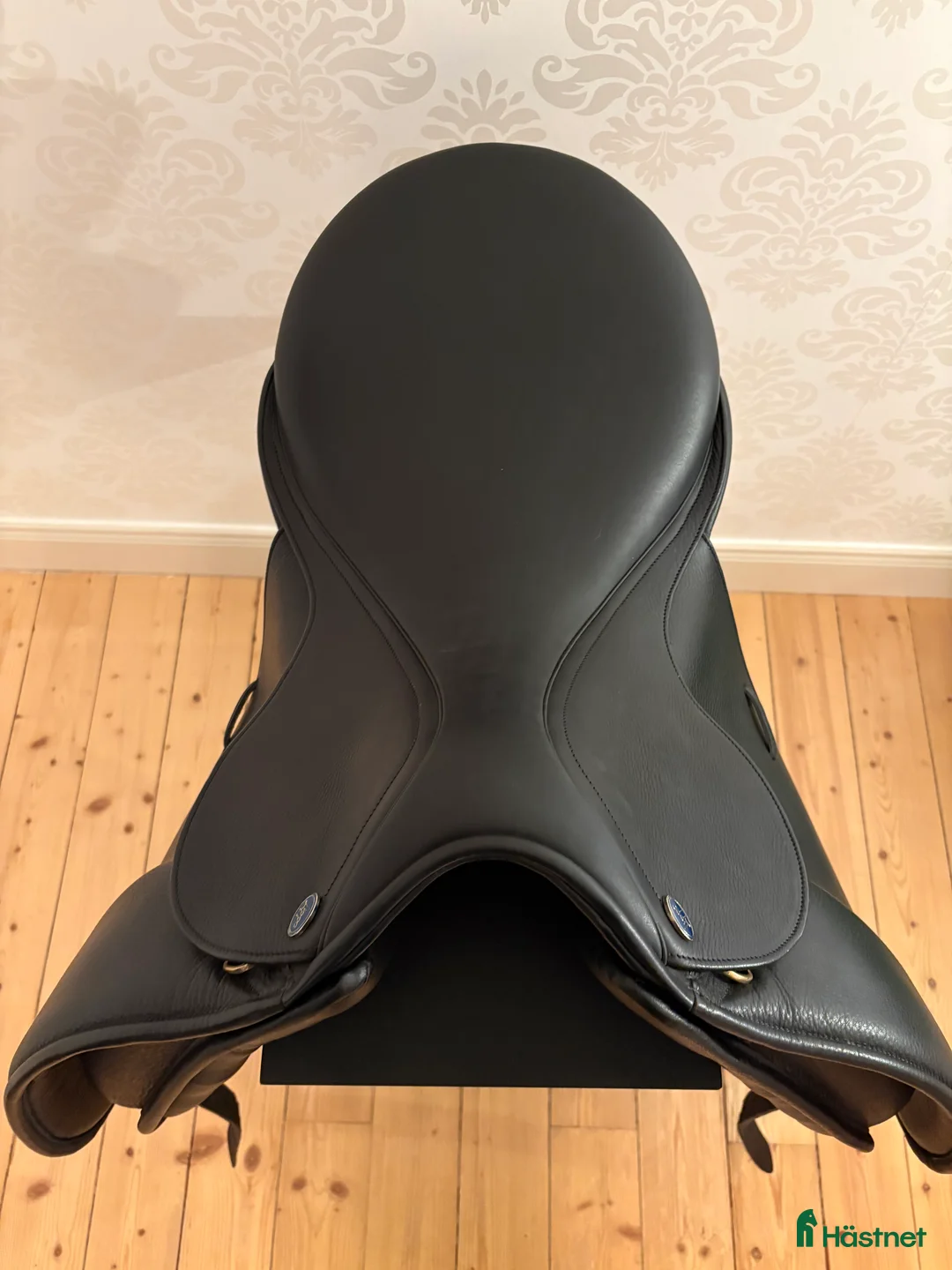 Sadlar hästutrustning till salu: Lippo Vanessa 17,5” i Ludvika - Annons 3