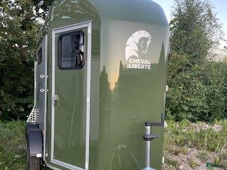 Hästtransporter fordon & transport till salu: Gold 3 obetydligt använd i Hjärnarp - Annons 2