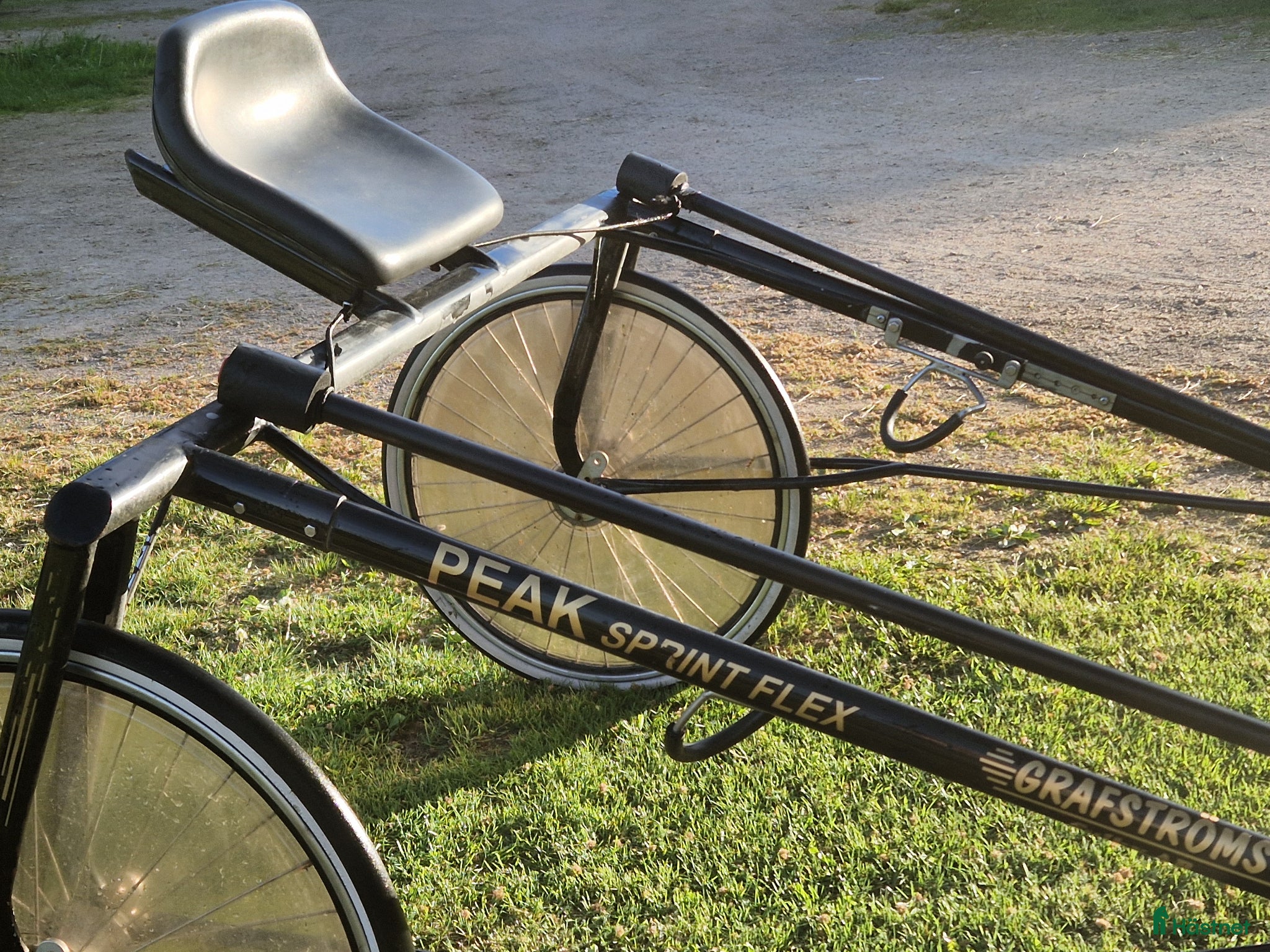 Travsulkys trav till salu: Grafströms peak sprint flex sulky - Annons 3
