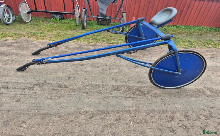 Travsulkys trav till salu i Skillingaryd - Annons 1