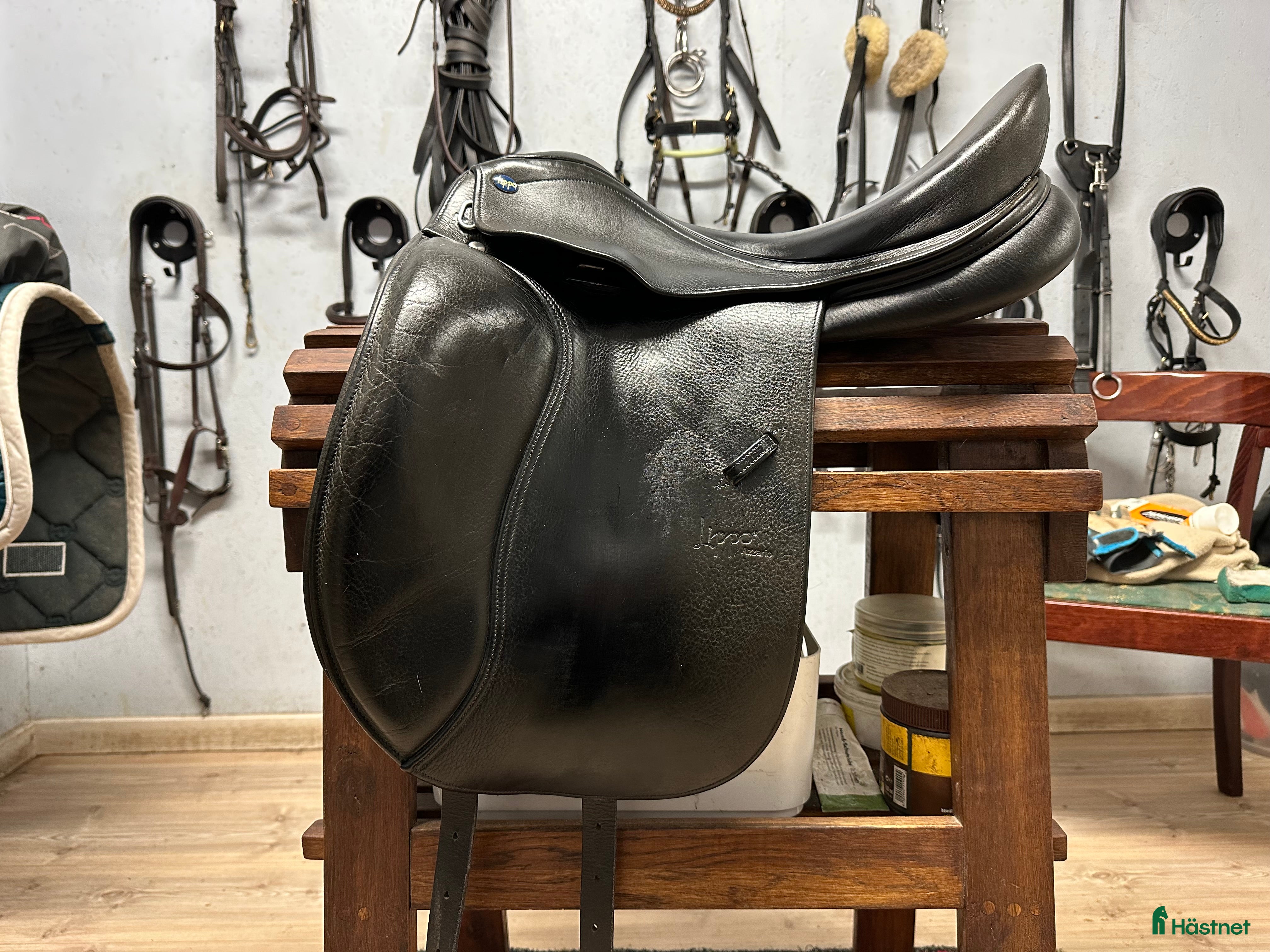 Sadlar hästutrustning Lippo Azzario 17,5 i Trollhättan - Annons 7