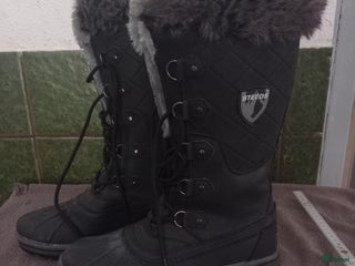 Ridstövlar ryttarutrustning till salu: Stall/ridstövlar s37 i Klässbol - Annons 20