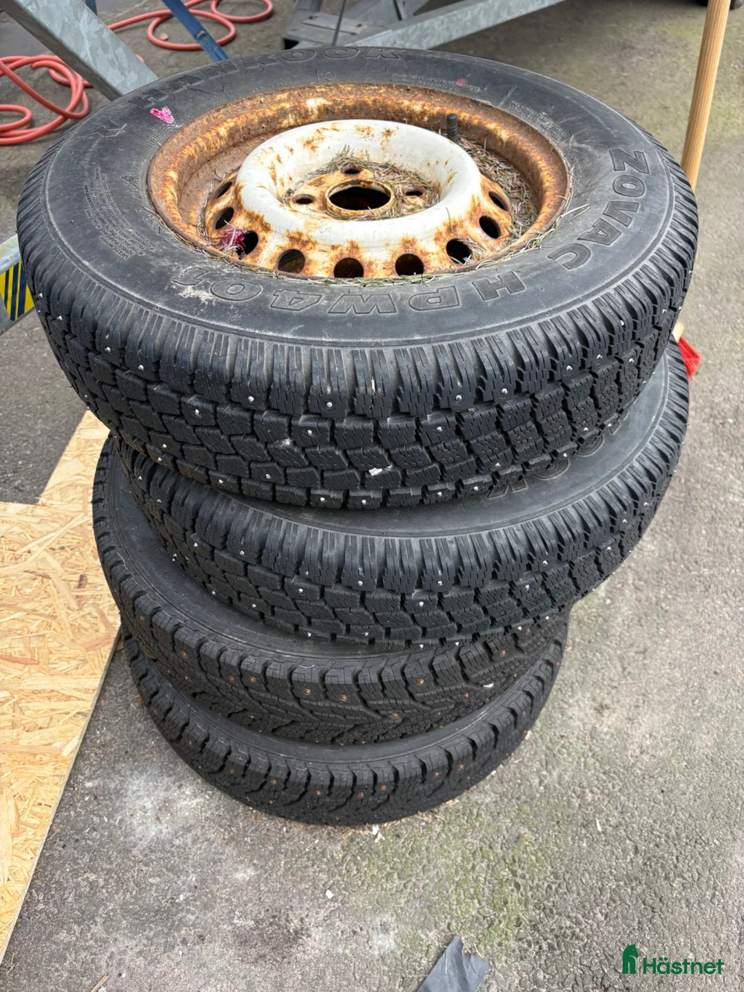 Hästtransporter  fordon & transport till salu: Hästtransport med fronturlastning  - Annons 7