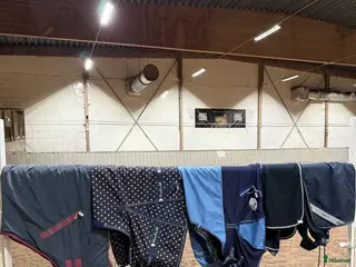 Täcken hästutrustning Hästtäcken i Karlskoga - Annons 2