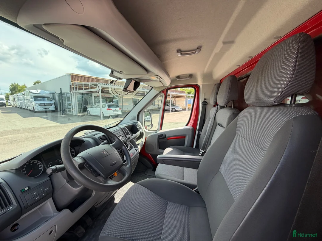 Hästlastbilar  fordon & transport till salu: Peugeot Hästlastbil med stuteri-inredning!  - Annons 16