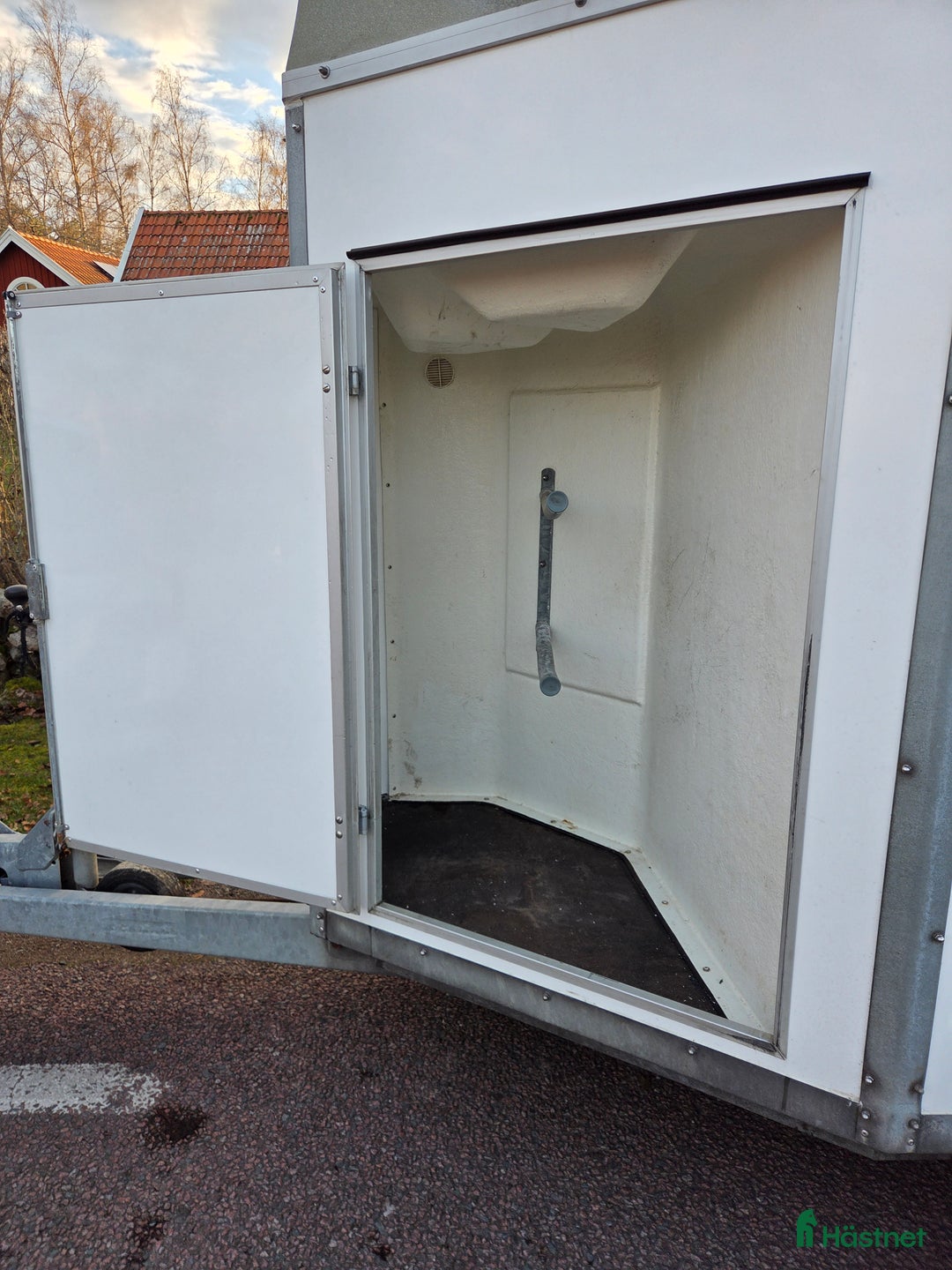 Hästtransporter  fordon & transport till salu: Helrenoverad böckmann duett GP. Nybes,sadelkammare i Kalmar - Annons 3