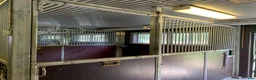  stallplats finnes: Hela stallet & Cottage Rent– Run Your Own Business - Annons 21