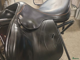 Sadlar hästutrustning till salu: Equipe Linnéa säljes i Bonässund - Annons 13