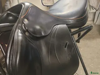 Sadlar hästutrustning Equipe Linnéa säljes i Bonässund - Annons 9