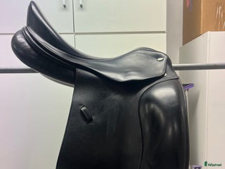 Sadlar hästutrustning till salu: Lippo Azzario i Hofors - Annons 19