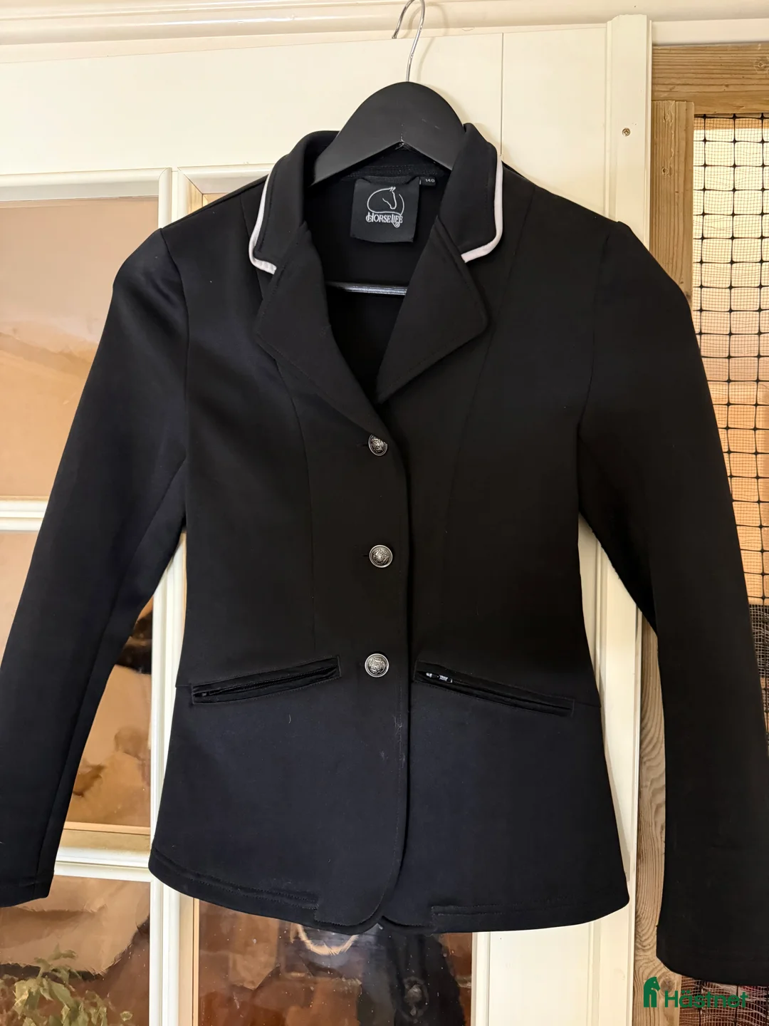 Jackor & Kavajer ryttarutrustning till salu: Exklusiv Tävlings Ridkavaj stl 140 i Linköping - Annons 1