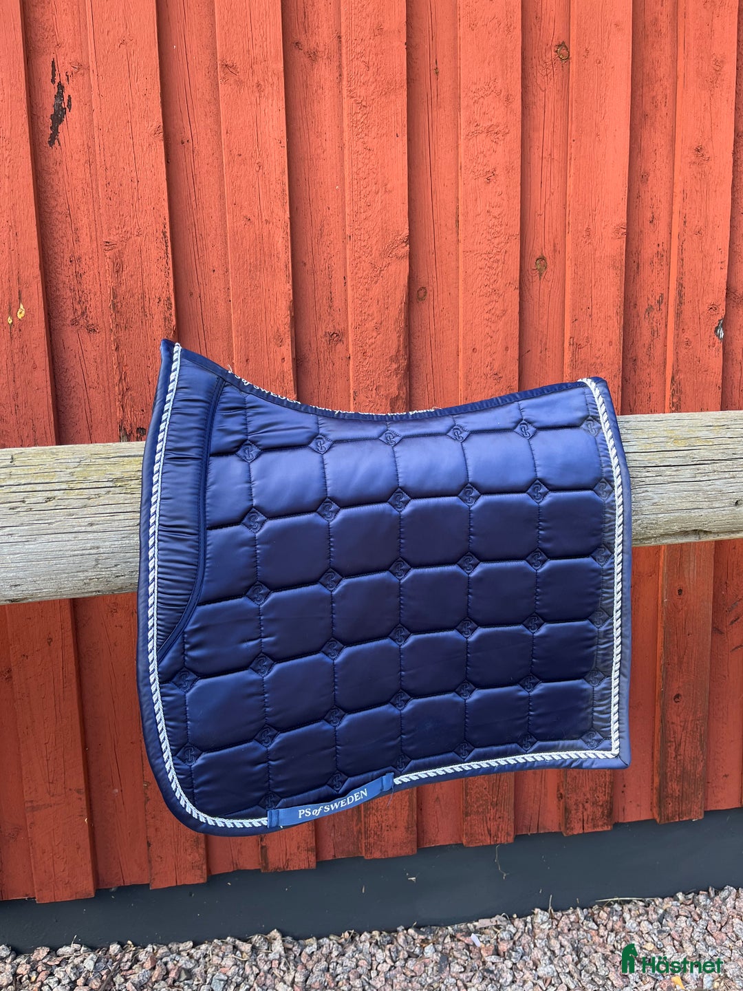 Schabrak & Vojlockar hästutrustning till salu: Marinblått PS schabrak  i Uppsala - Annons 2