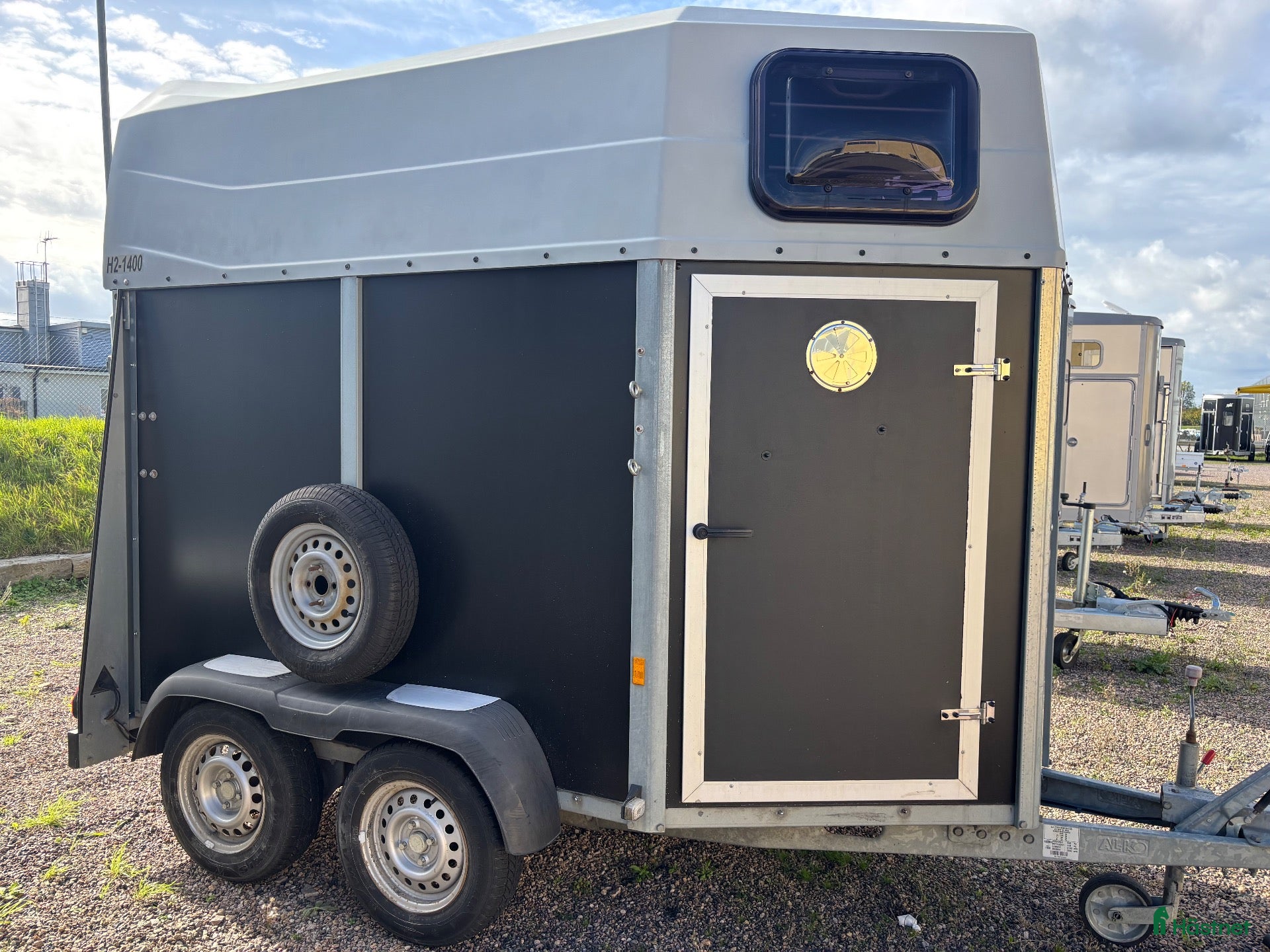 Hästtransporter  fordon & transport till salu: Fin renoverad med alu/ kompositgolv  - Annons 6