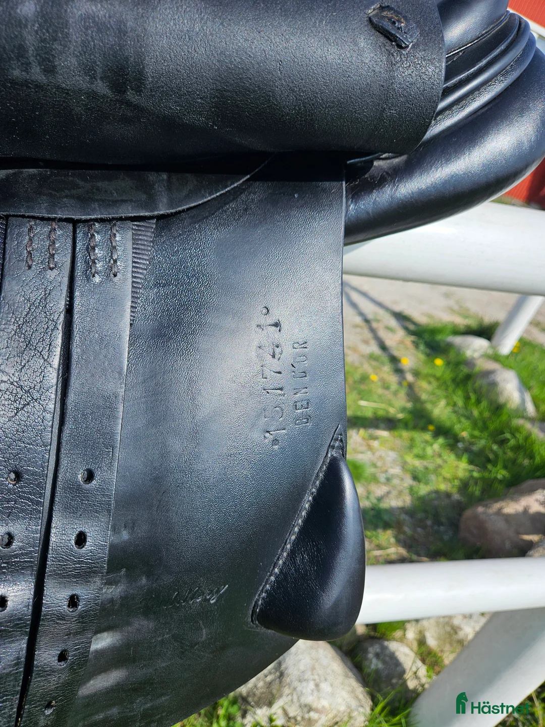 Sadlar hästutrustning till salu: Jensen Bendor allround mot dressyr i Lund - Annons 2