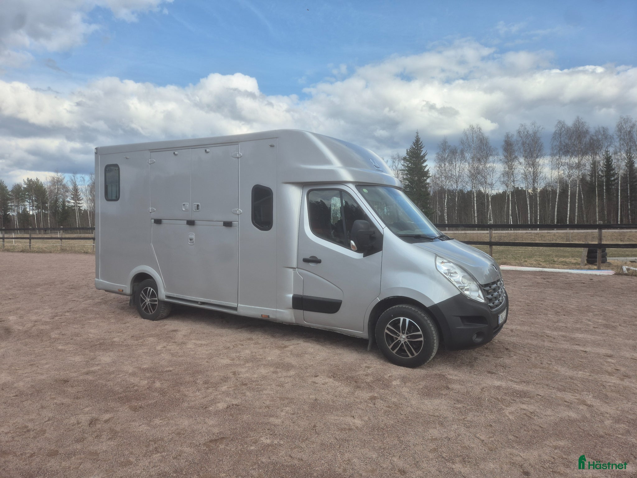 Hästlastbilar  fordon & transport till salu: Theault Proteo meetingbuss stuteri  - Annons 1