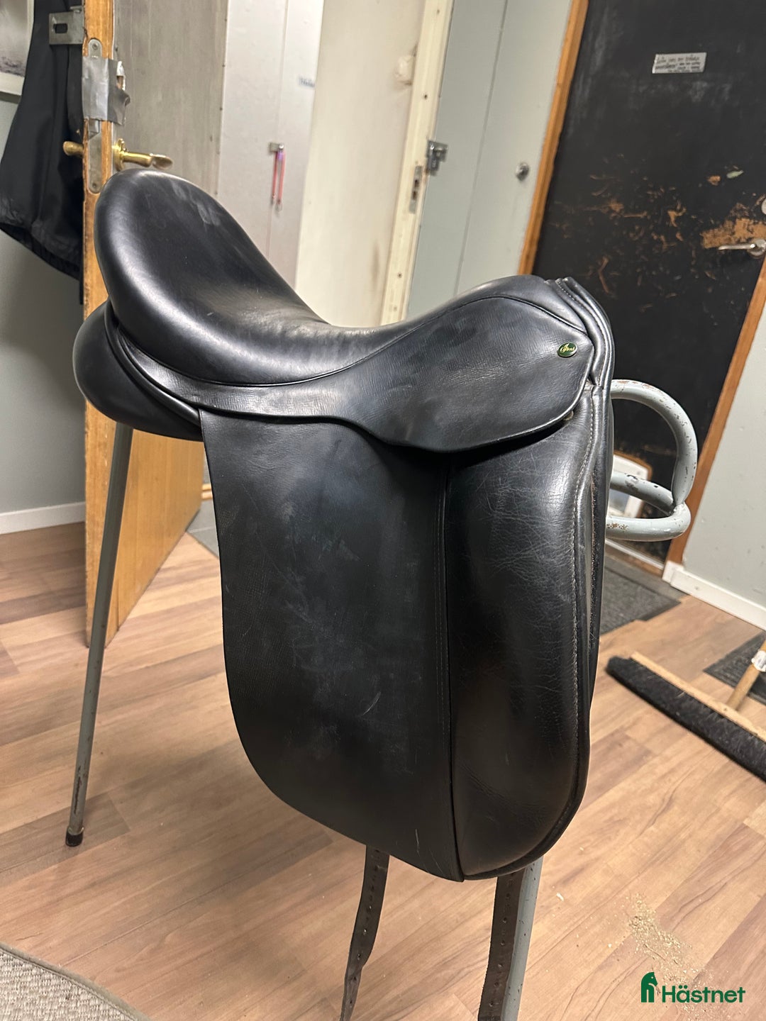 Sadlar hästutrustning till salu: Ideal dressyrsadel i Järfälla - Annons 3