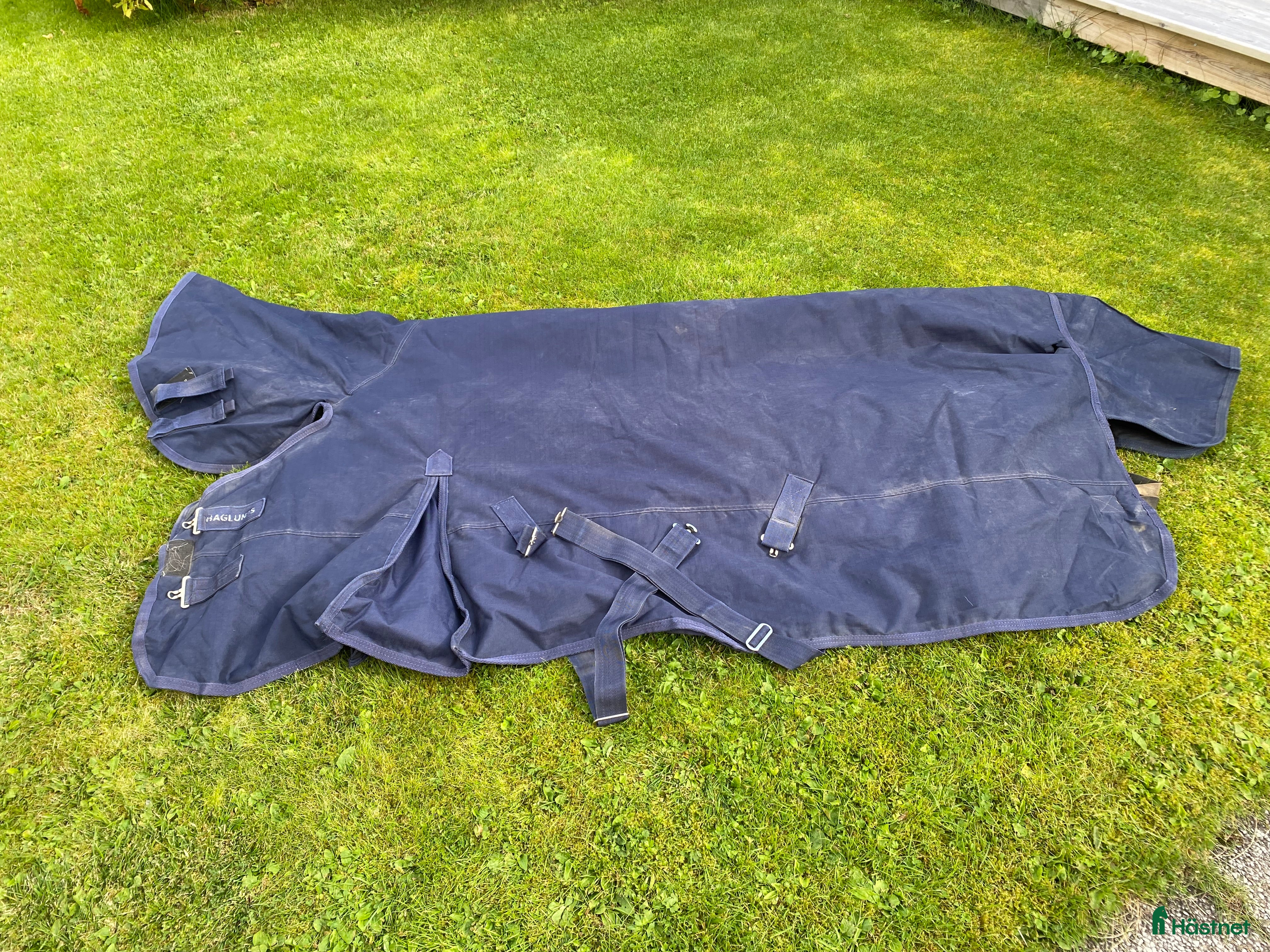 Täcken hästutrustning till salu: Vintertäcke med hals 135 cm 400g i Lycksele - Annons 20