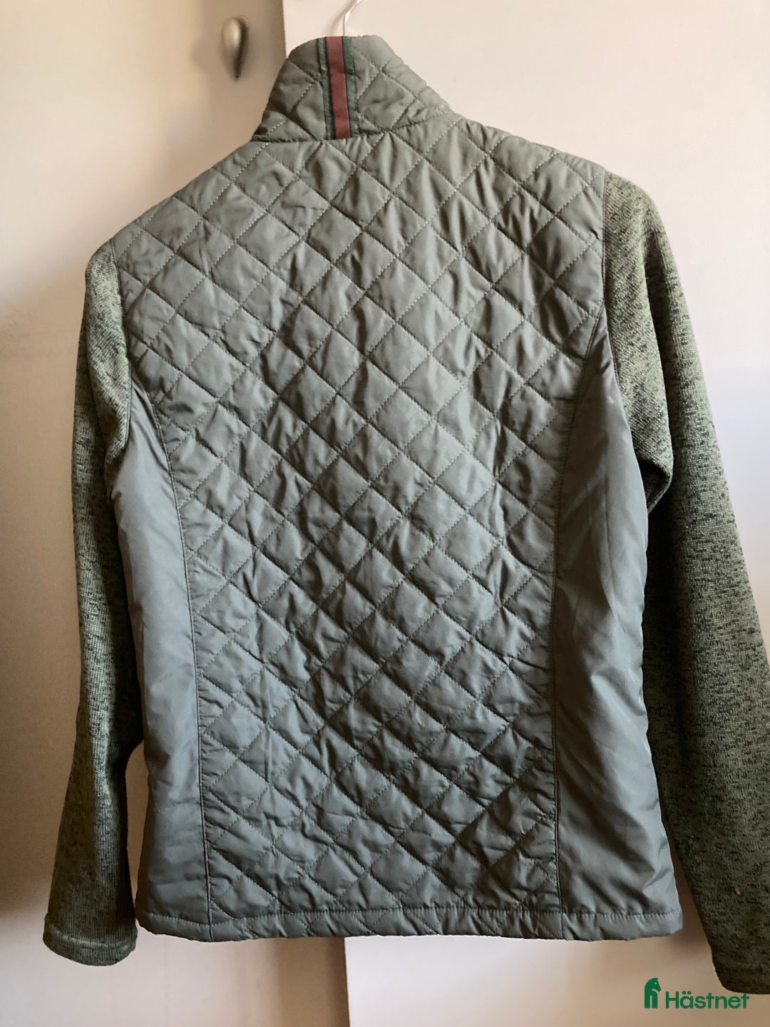 Jackor & Kavajer ryttarutrustning till salu: Equipage ridtröja i Älvsjö - Annons 2