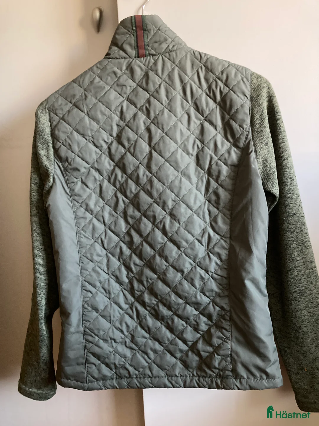 Jackor & Kavajer ryttarutrustning till salu: Equipage ridtröja i Älvsjö - Annons 2