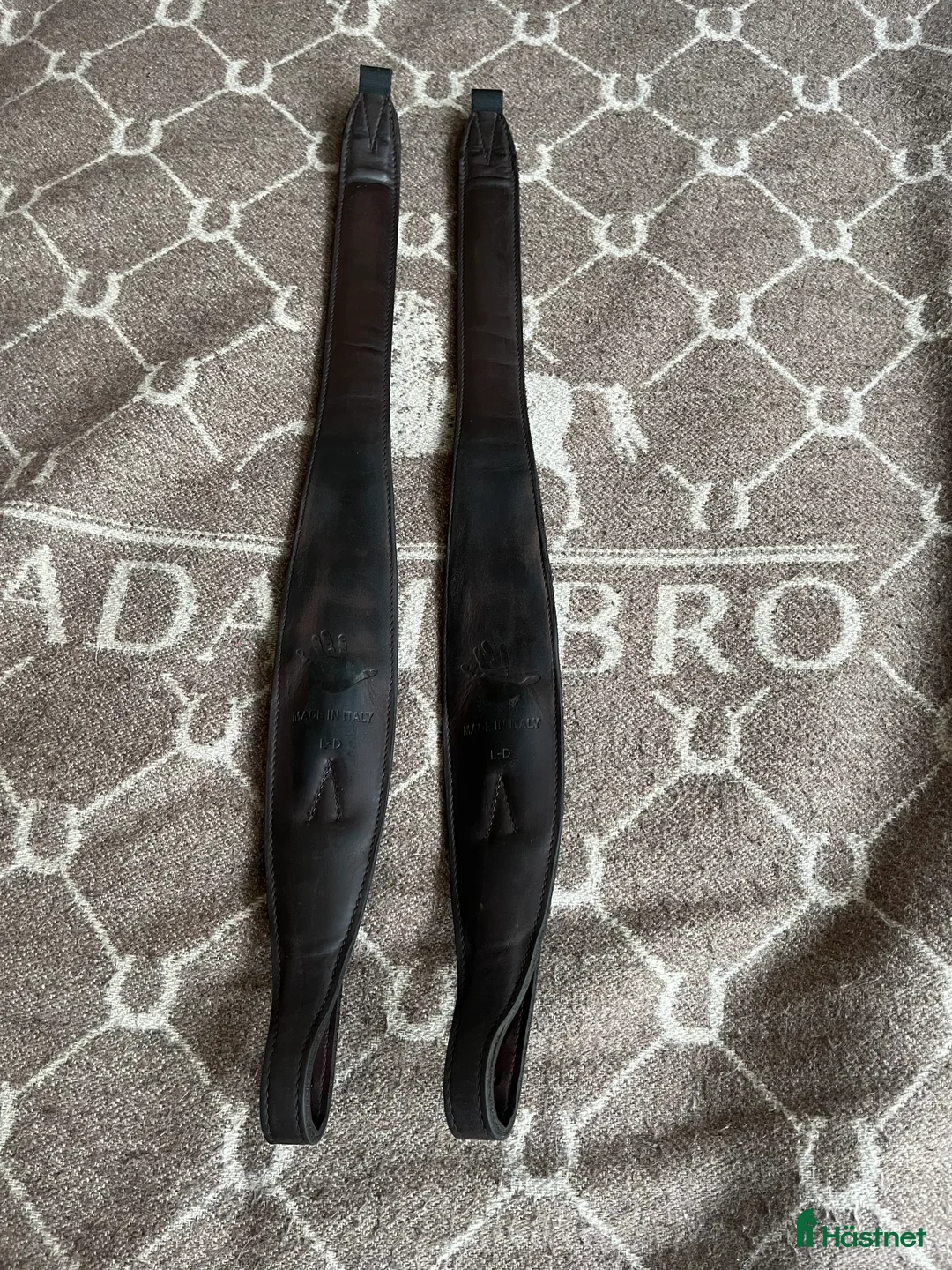 Sadeltillbehör hästutrustning till salu: Equipe stigläder fender dressyr i Enköping - Annons 1