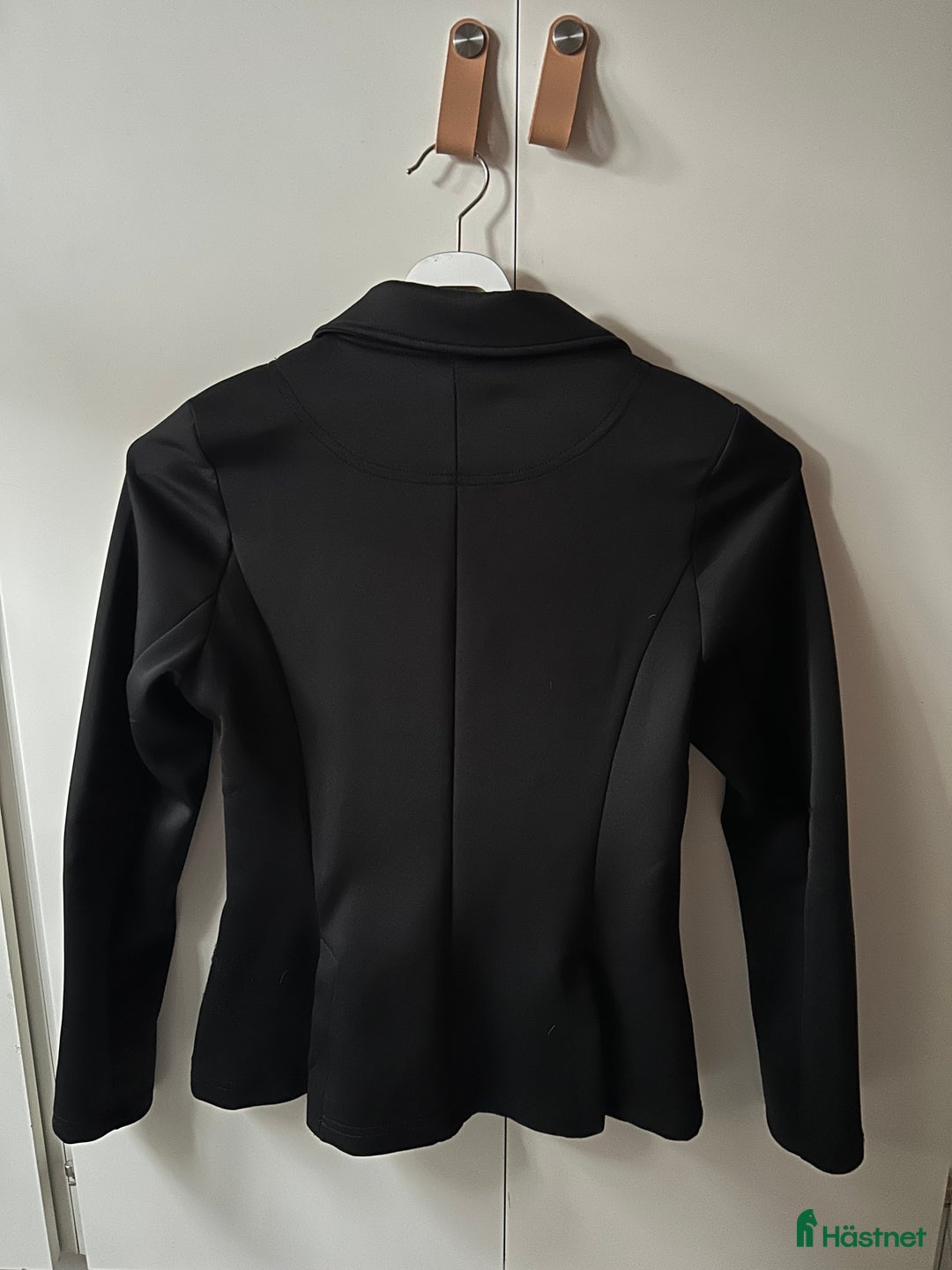 Jackor & Kavajer ryttarutrustning till salu: Crw tävlingskavaj i Bromma - Annons 2