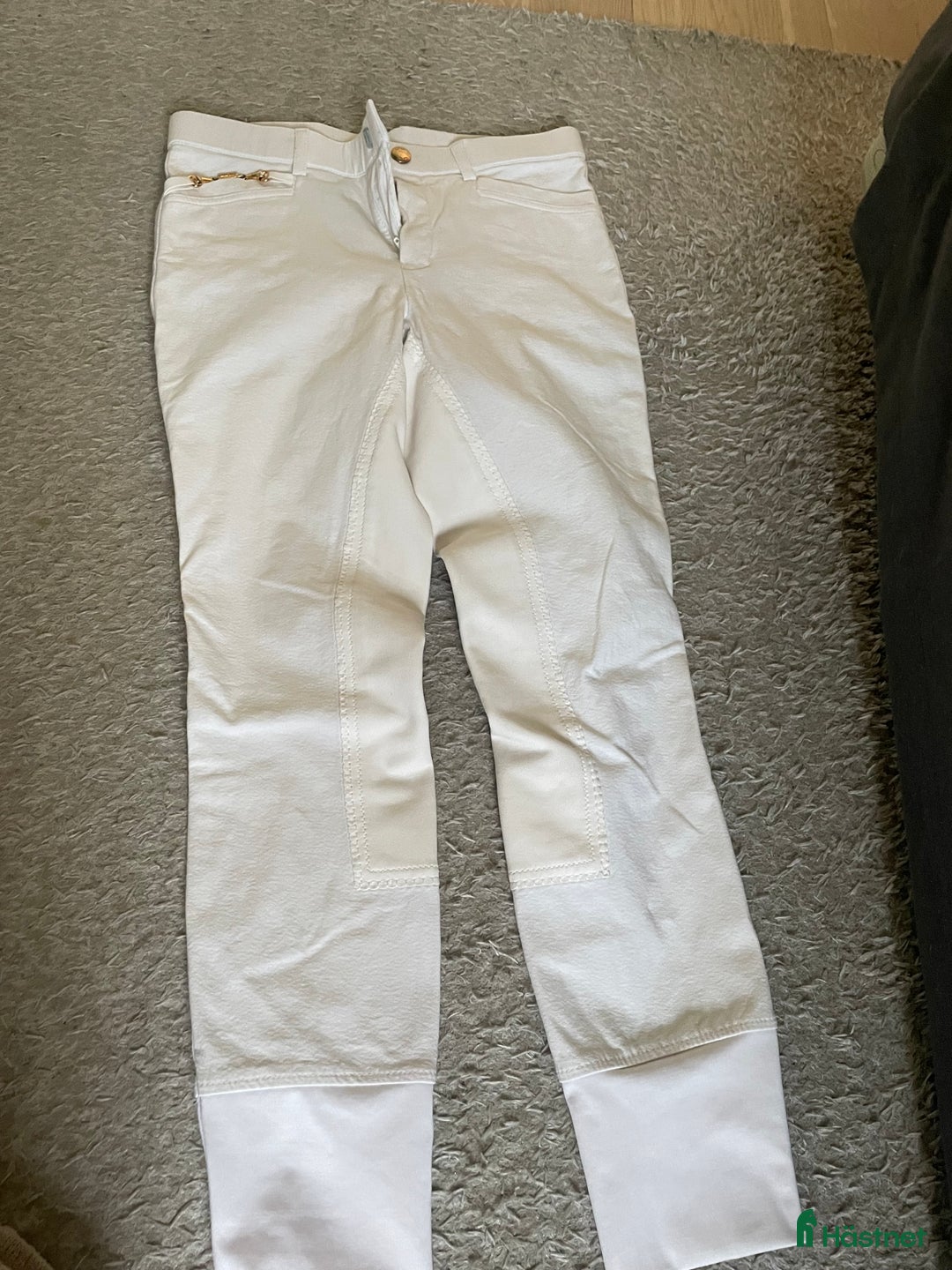 Ridbyxor ryttarutrustning till salu: Två par vita ridbyxor, storlek S och 160! i Örebro - Annons 4