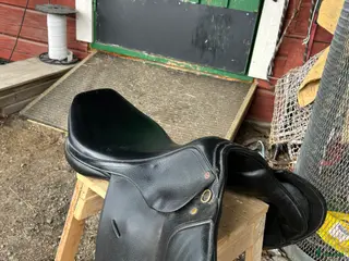 Sadlar hästutrustning claridge house sadel - Annons 2