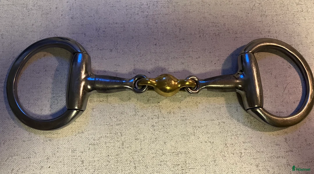 Bett hästutrustning till salu: Tredelat bett i Rödeby - Annons 2