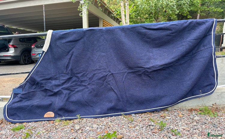 Täcken hästutrustning till salu i Farsta - Annons 6