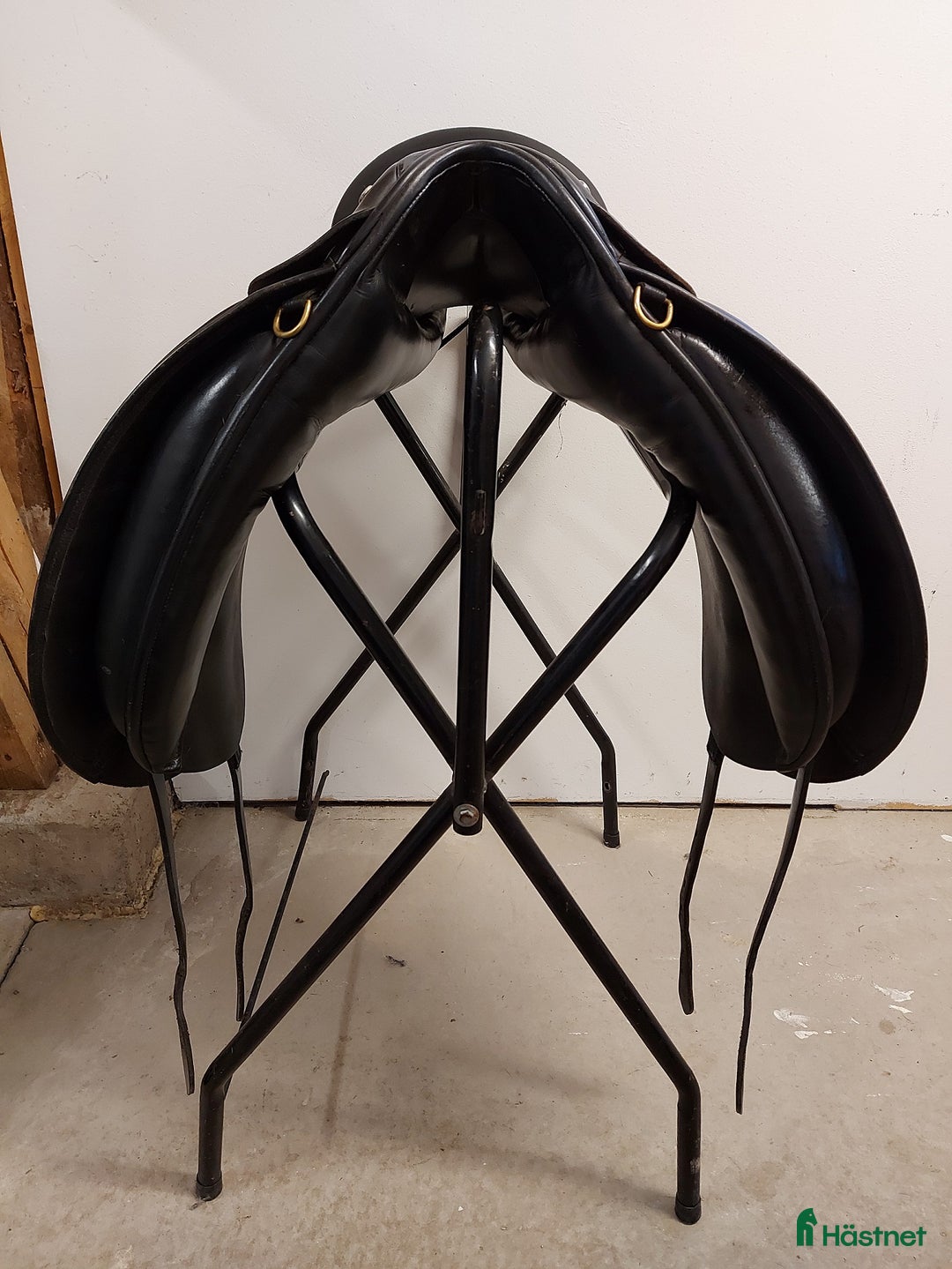 Sadlar hästutrustning till salu: Dressyrsadel Wellington Elite 17,5 i Lundsbrunn - Annons 5