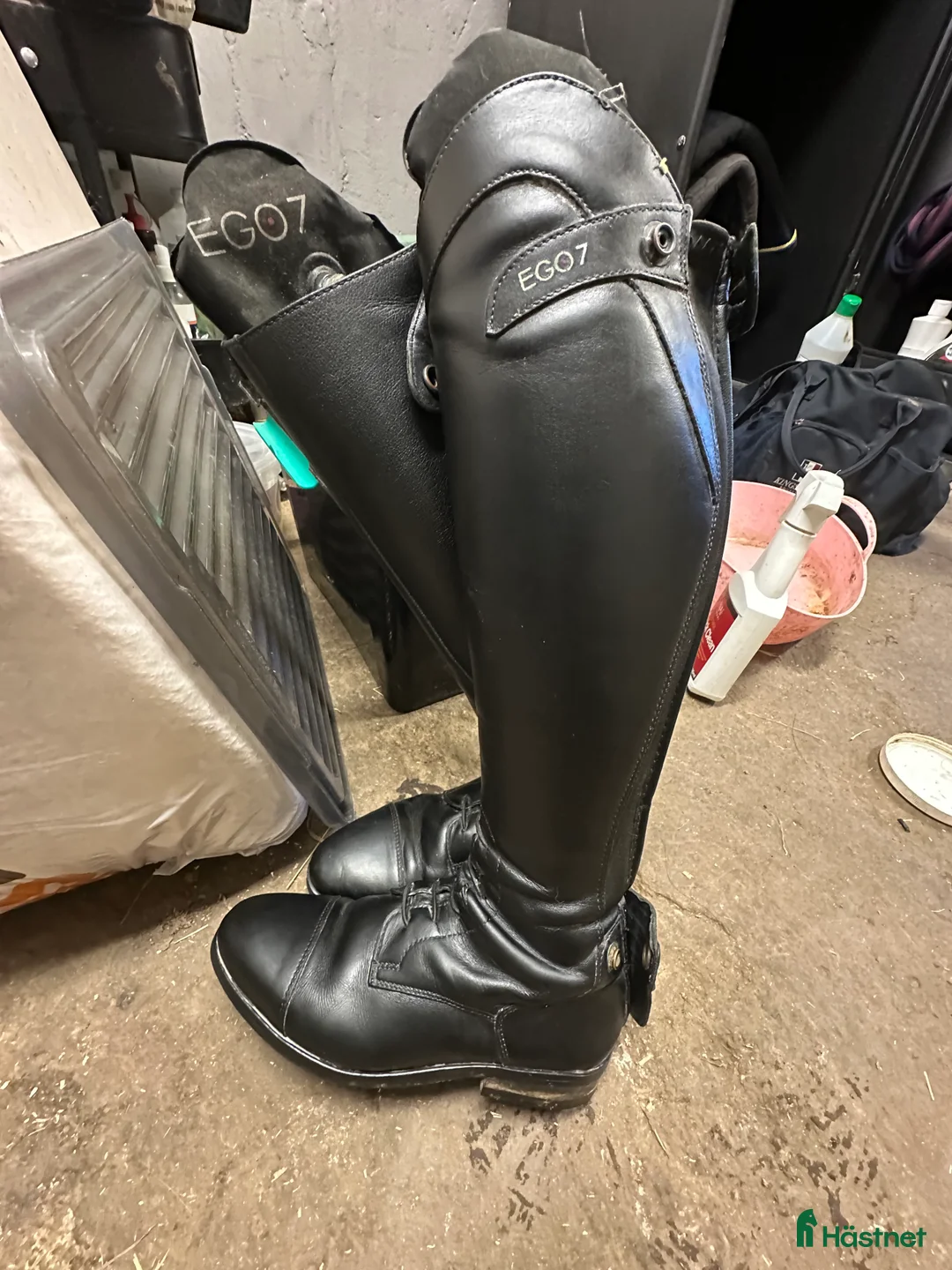 Ridstövlar ryttarutrustning till salu: Svarta Ego7 stövlar säljes  i Säve - Annons 2