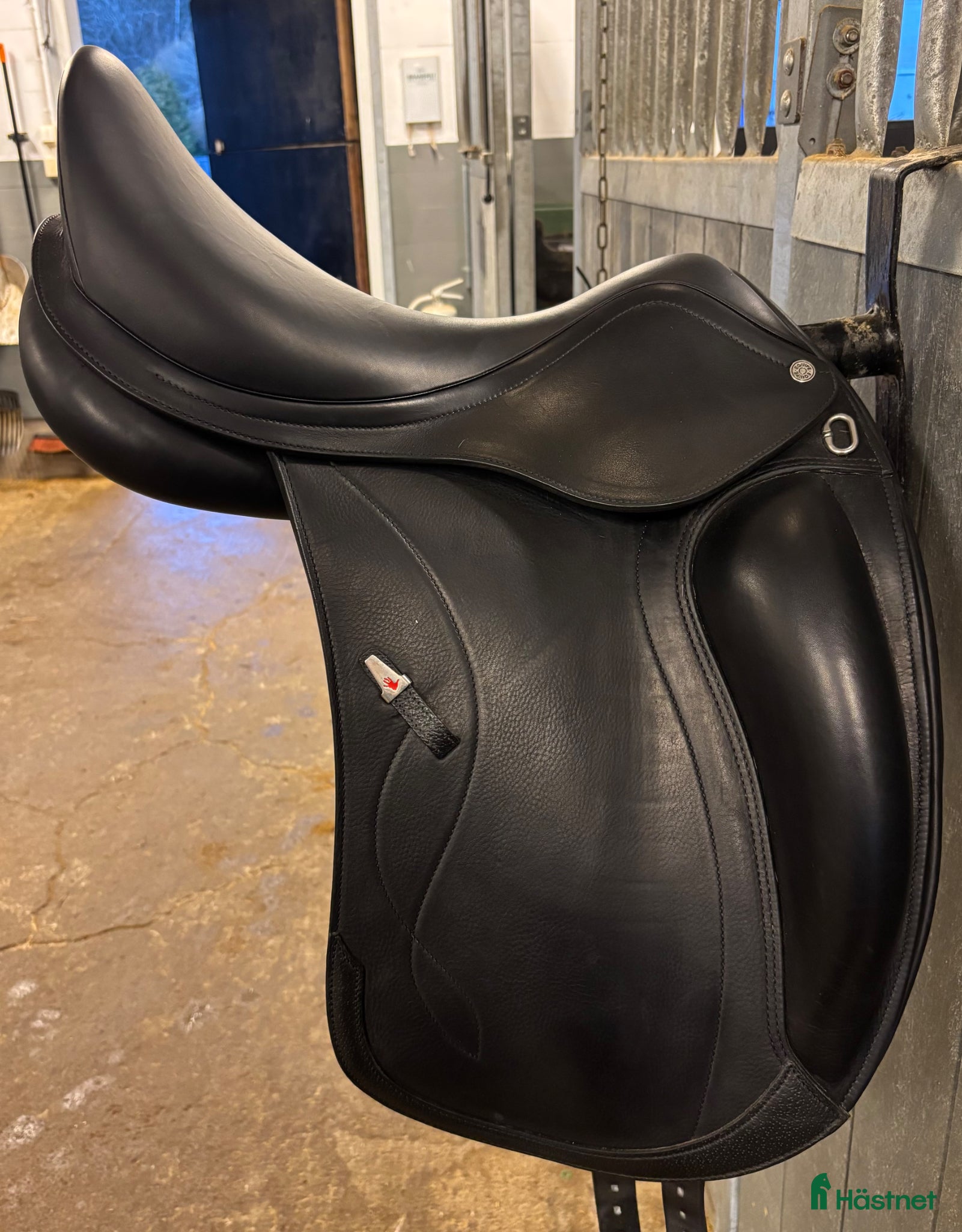 Sadlar hästutrustning Equipe dressyr sadel  - Annons 1