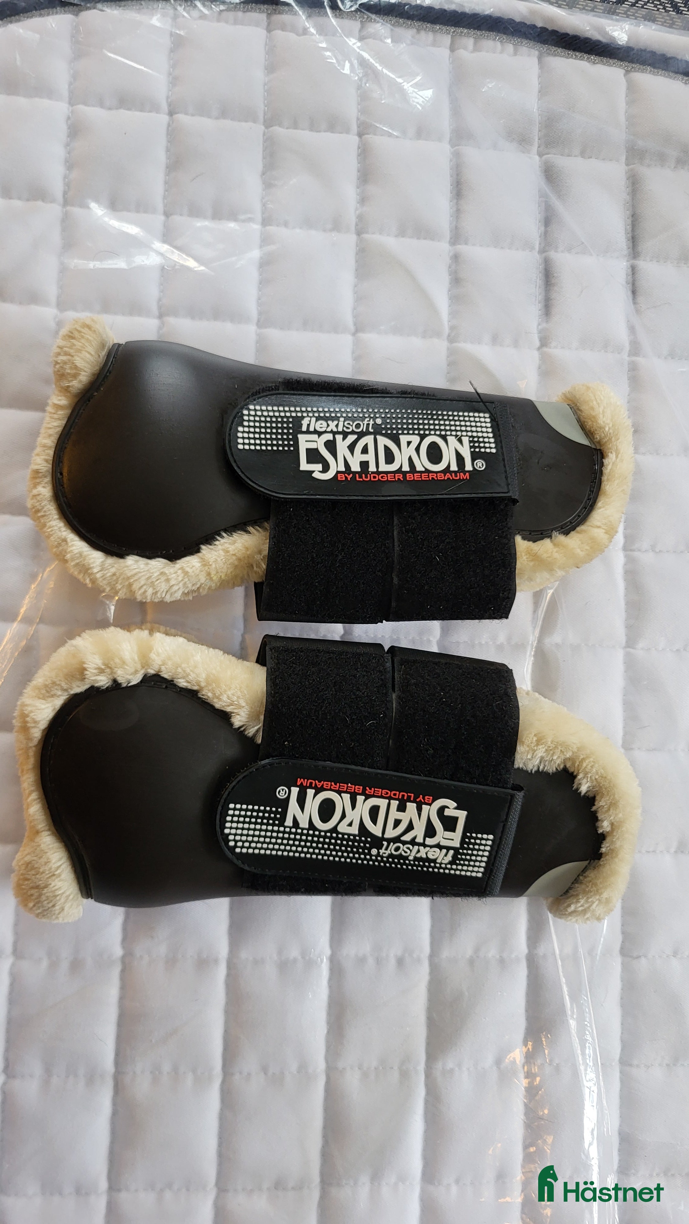 Benskydd hästutrustning Eskadron senskydd i Årsunda - Annons 20