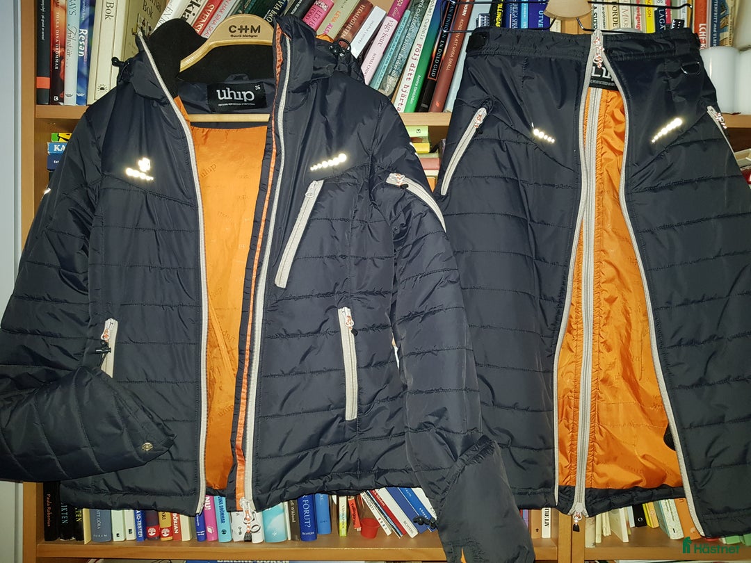 Övrig Ryttarutrustning ryttarutrustning till salu: Uhip jacka/kjol 36 i Söråker - Annons 1