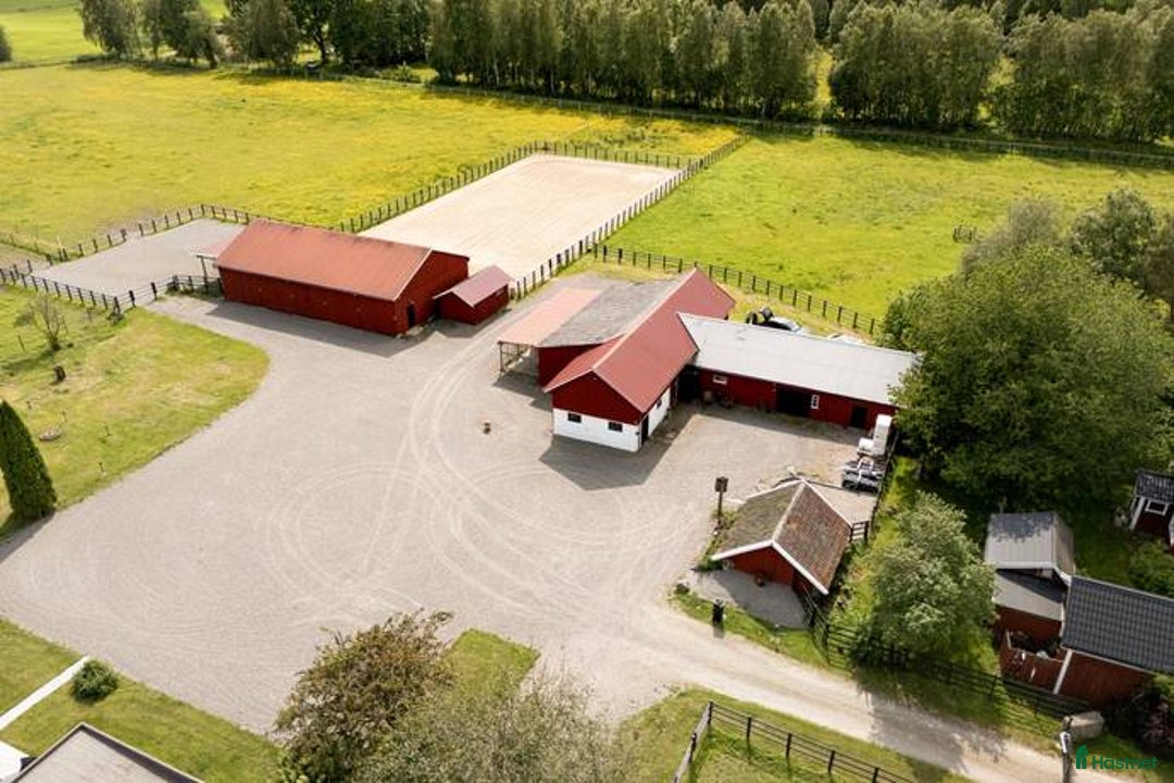  hästgårdar till salu: HÄSTANLÄGGNING I TOPPKLASS i Nossebro - Annons 6
